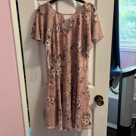 Evernew Melbourne Venice Flutter Sleeve Dress - Picture 5 of 8